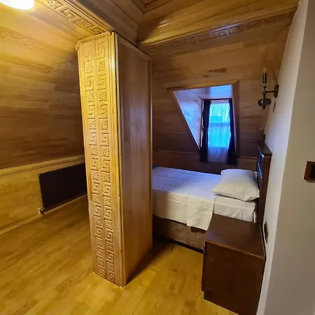 Antique Pearl Hotel 4*